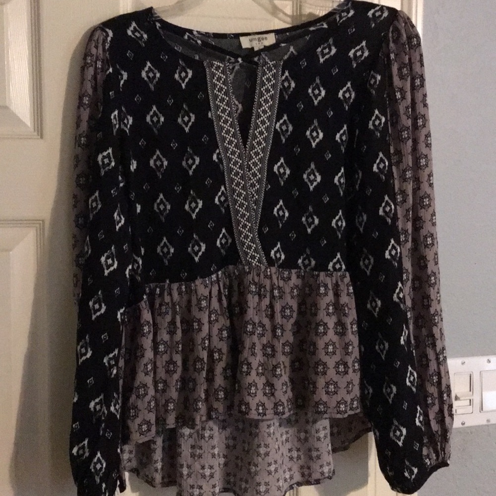 Cute shirt barely worn.
